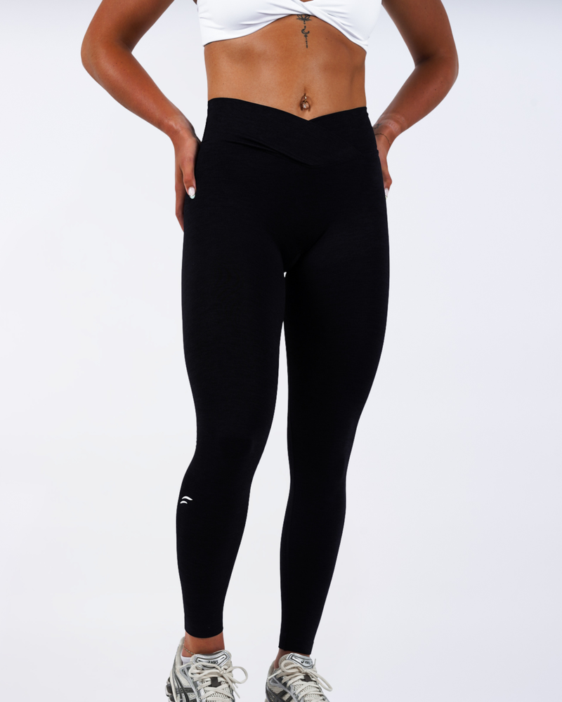 SKNCORE™ Leggings with White Logo - Black